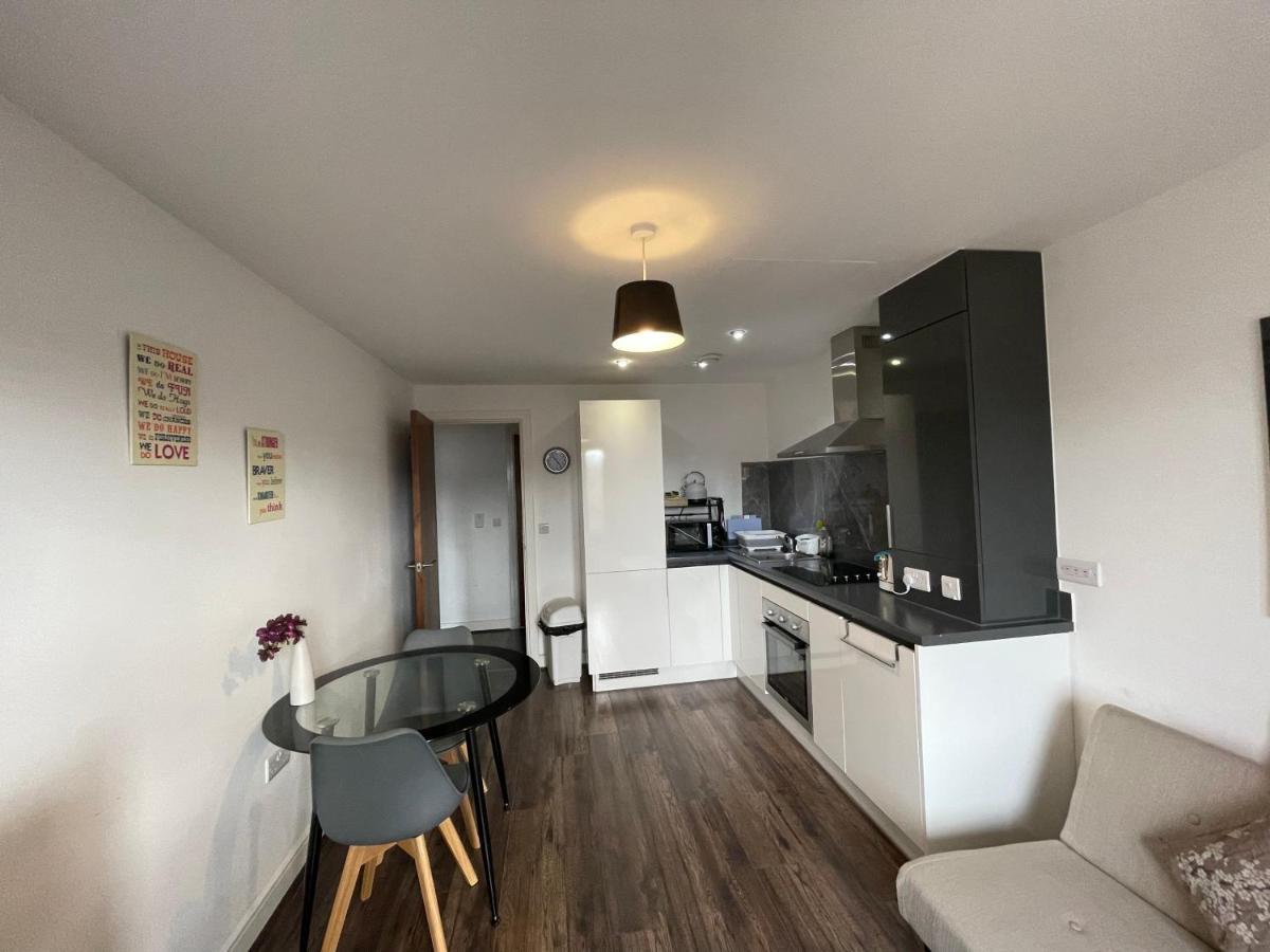 Modern Apartment Near Bullring Бирмингем Экстерьер фото